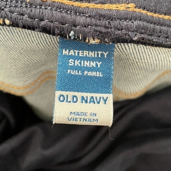 OLD NAVY Full Panel Distressed Maternity Jeans Size 10 LONG - Picture 8 of 9